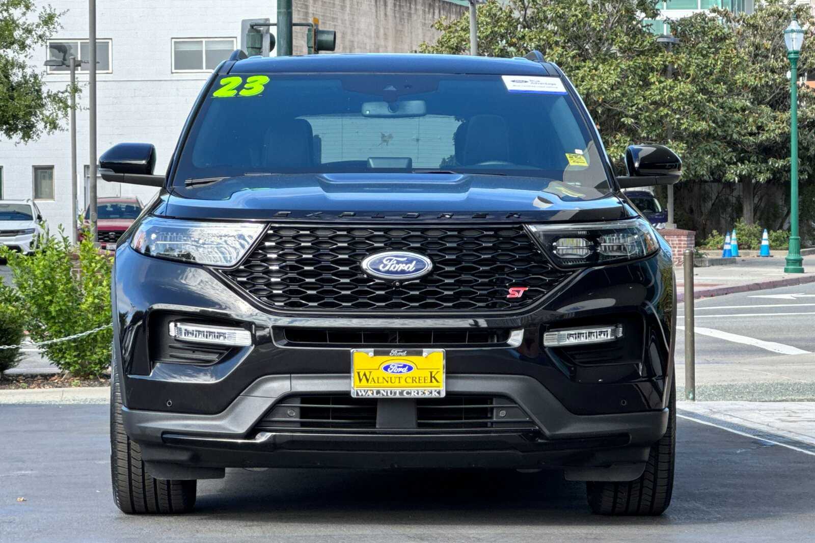 2023 Ford Explorer ST 4D Sport Utility photo 5