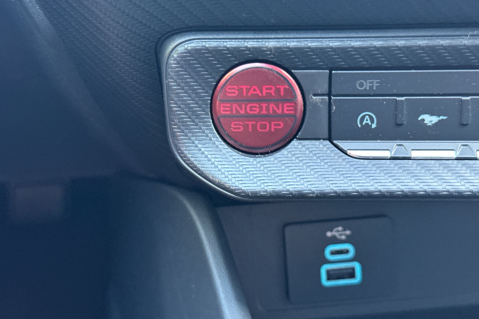 2025 Ford Mustang EcoBoost Fastback - Photo 18