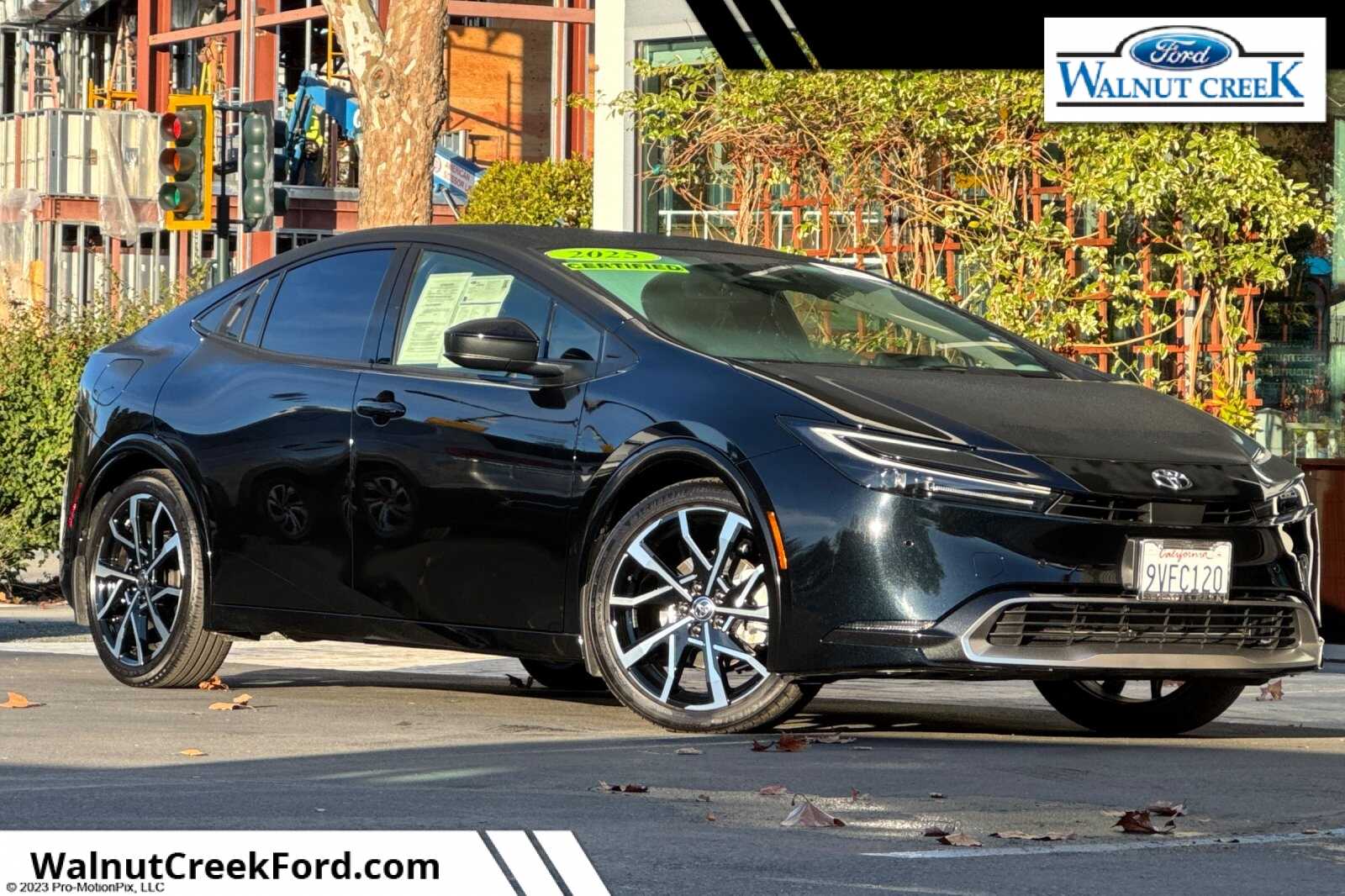 2025 Toyota Prius XSE's photo