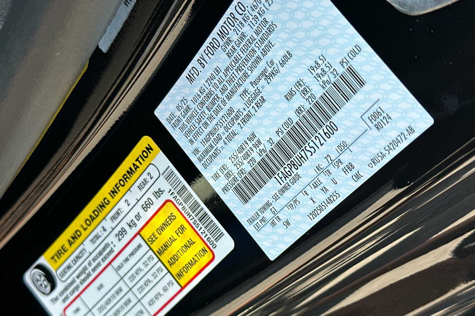 2025 Ford Mustang EcoBoost Premium Convertible - Photo 8