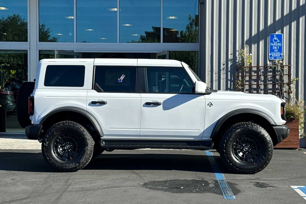 New 2026 Ford Bronco Outer Banks® SUV