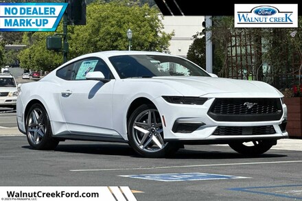 2025 Ford Mustang Ecoboost Fastback CAR