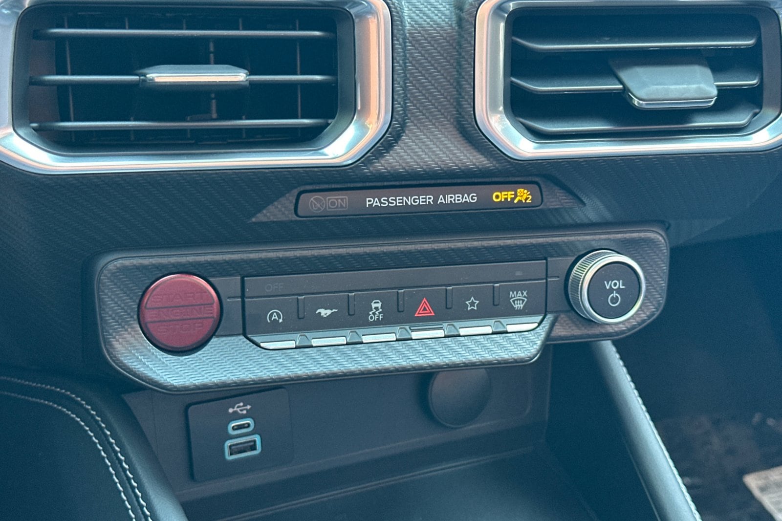 2025 Ford Mustang EcoBoost Premium Convertible - Photo 17