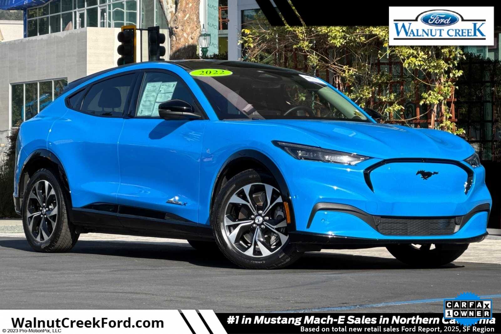 2022 Ford Mustang Mach-E Premium RWD