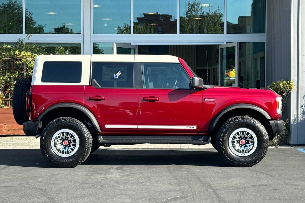 New 2026 Ford Bronco Outer Banks® SUV