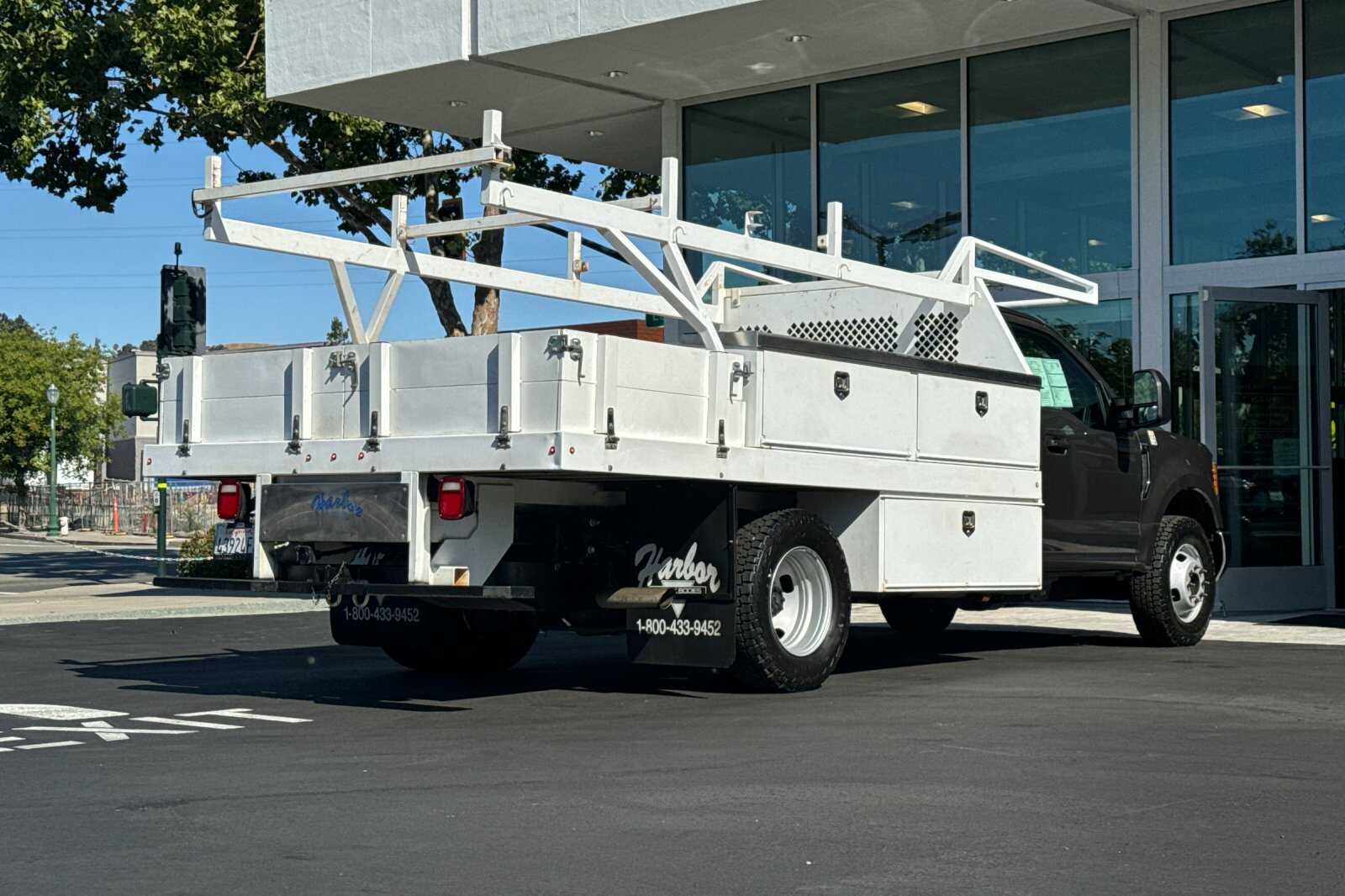 2017 Ford F-350 XL photo 4