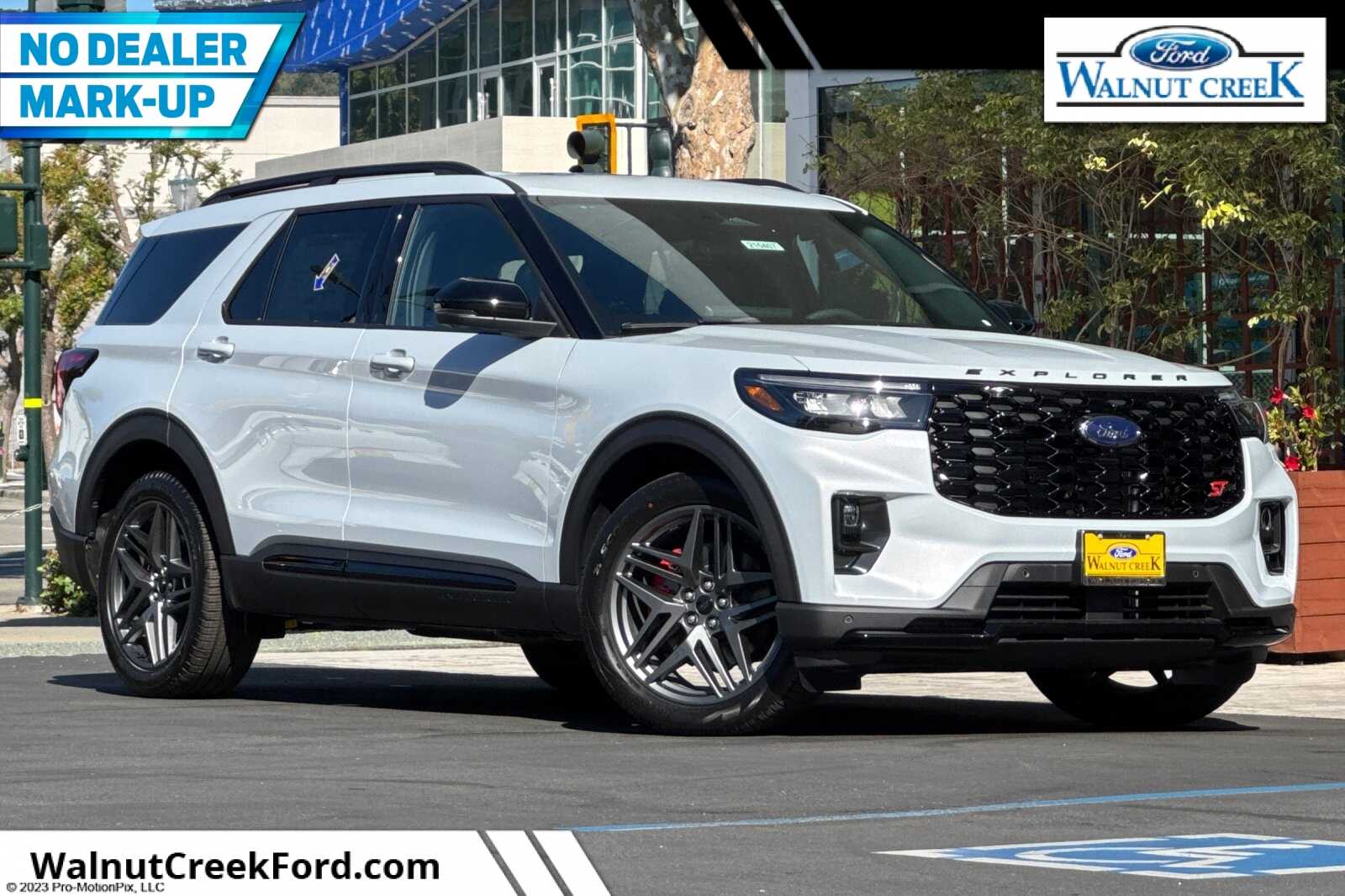2026 Ford Explorer ST 4WD's photo