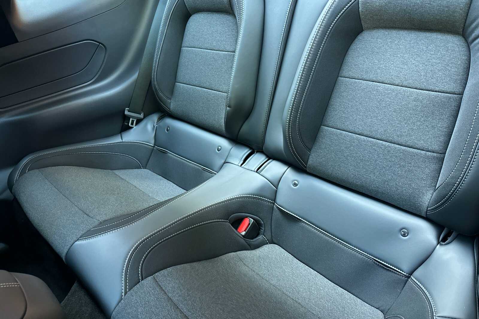2025 Ford Mustang EcoBoost Fastback - Photo 9
