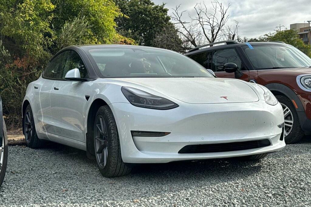 Used 2022 Tesla Model 3 Long Range 4D Sedan Sedan