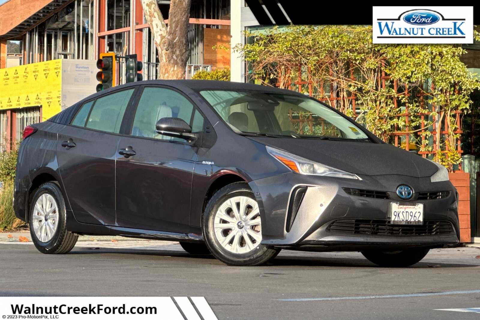 2022 Toyota Prius LE