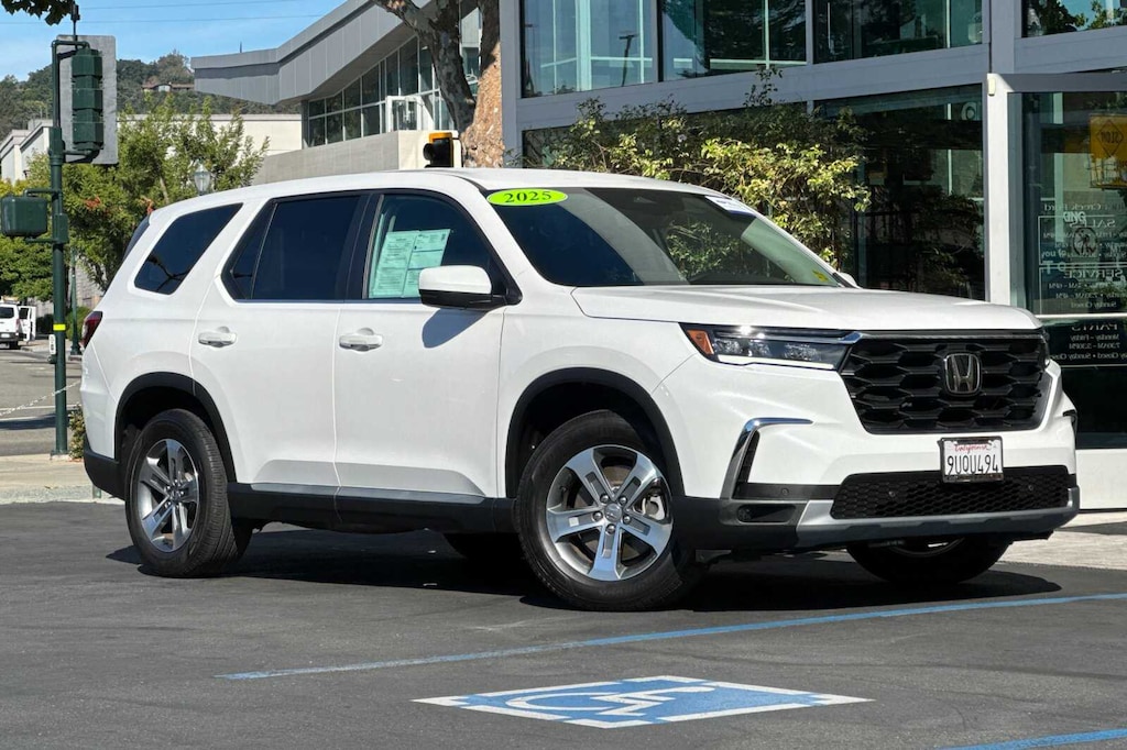 Used 2025 Honda Pilot EX-L 4D Sport Utility SUV