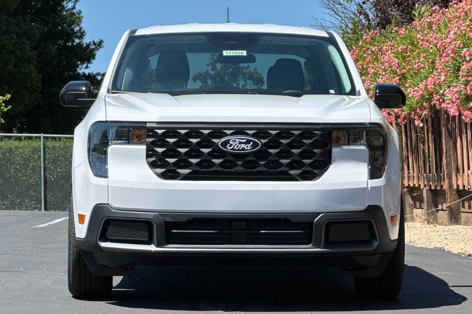2025 Ford Maverick XLT - Photo 6