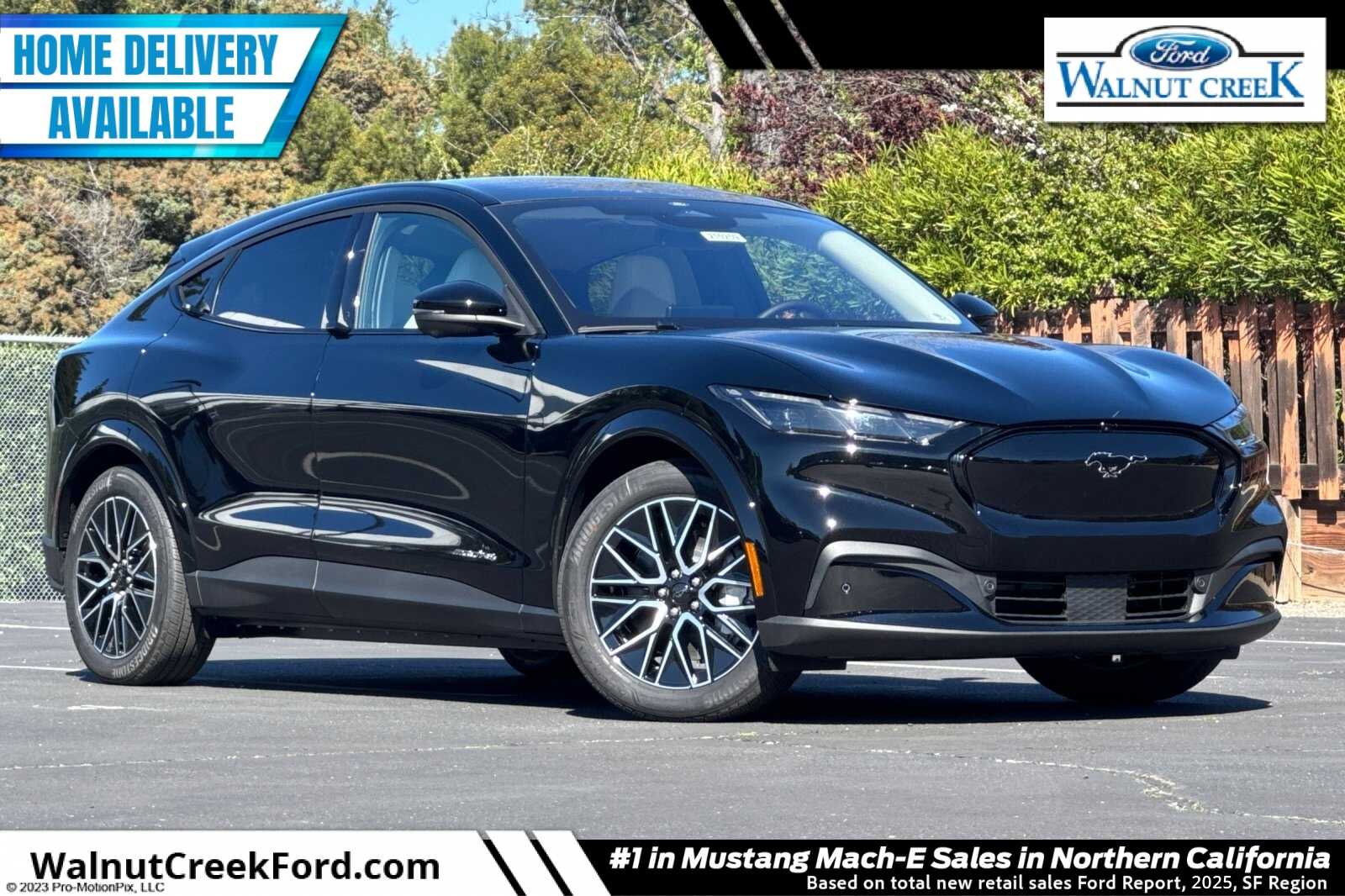 2026 Ford Mustang-Mach-e Premium's photo
