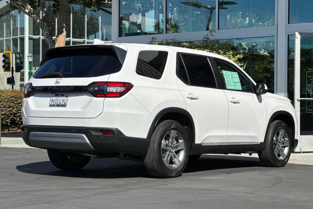 Used 2025 Honda Pilot EX-L 4D Sport Utility SUV