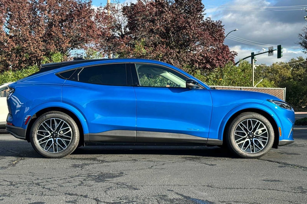 New 2025 Ford Mustang Mach-E Premium CROSSOVERS