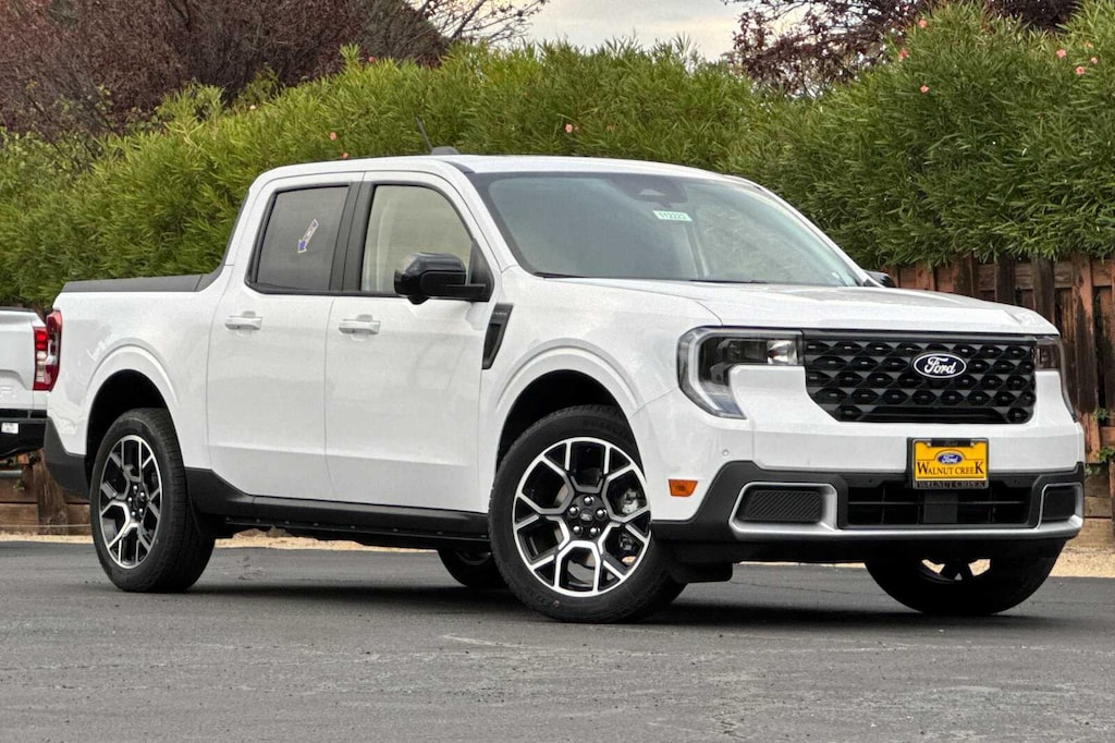 New 2025 Ford Maverick Lariat TRUCK
