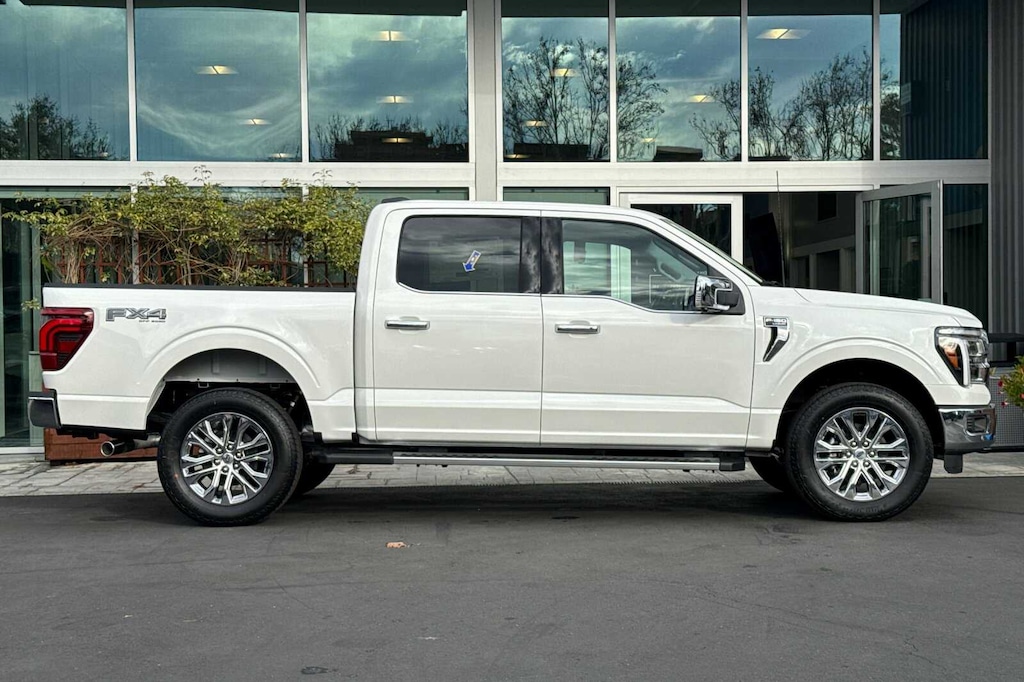 New 2026 Ford F-150 Lariat TRUCK