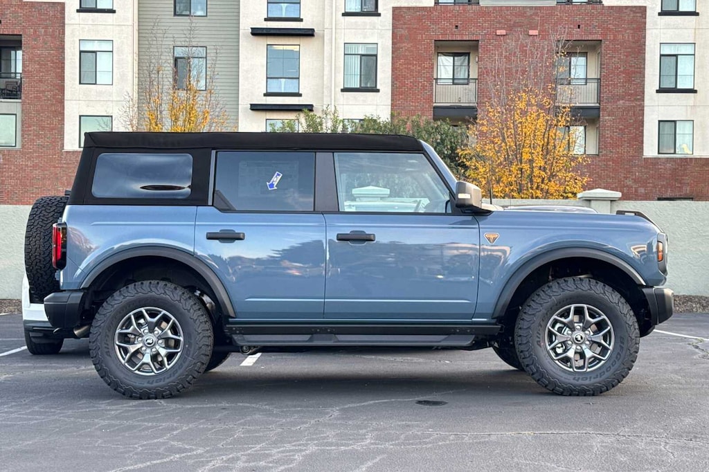 New 2025 Ford Bronco Badlands SUV