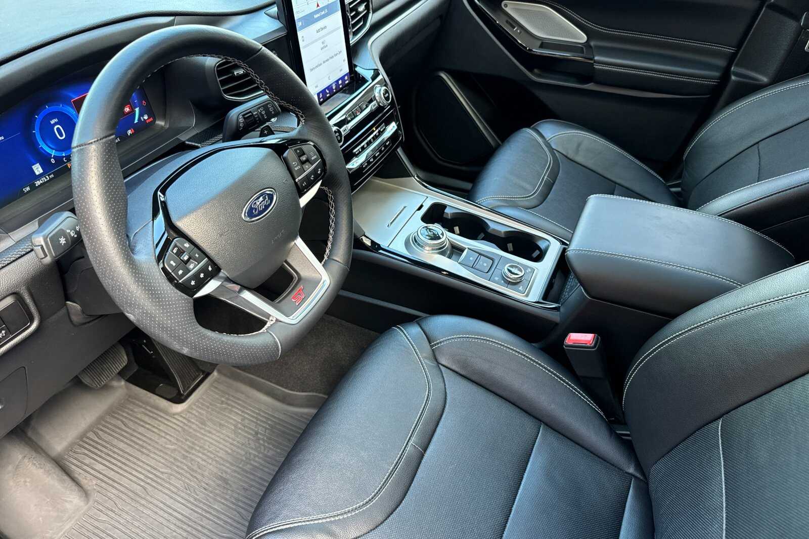 2023 Ford Explorer ST 4D Sport Utility photo 6