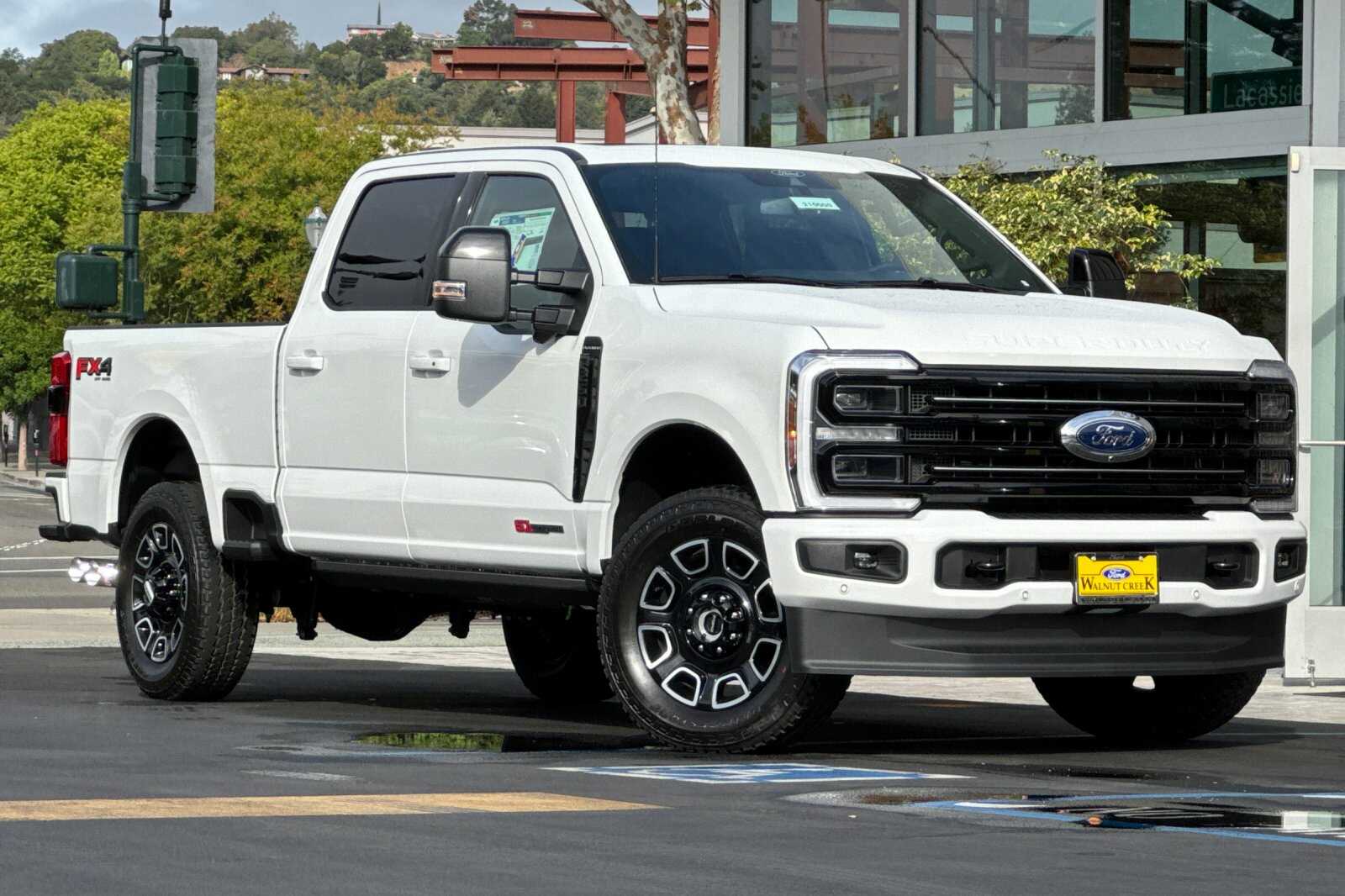 2026 Ford F-250 Platinum photo 4