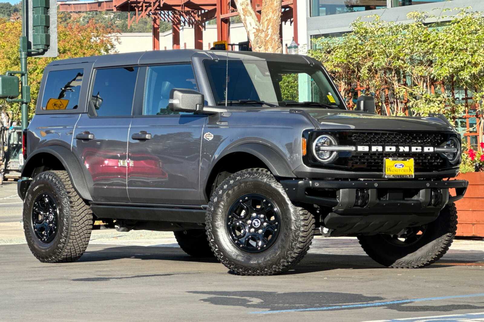 2023 Ford Bronco Wildtrak photo 2