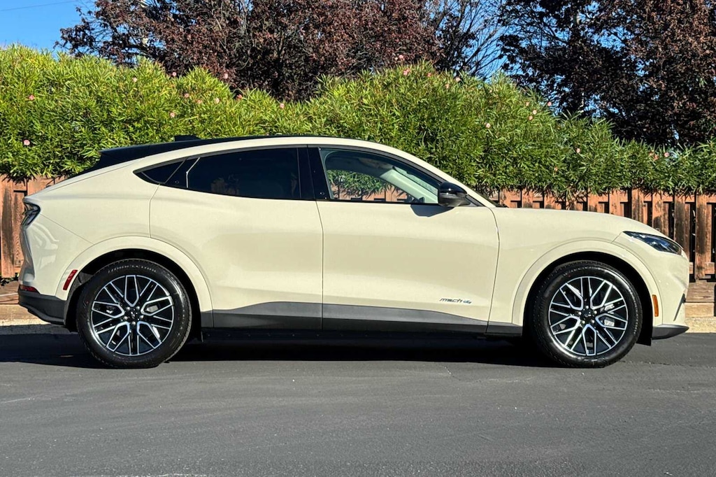 New 2025 Ford Mustang Mach-E Premium CROSSOVERS
