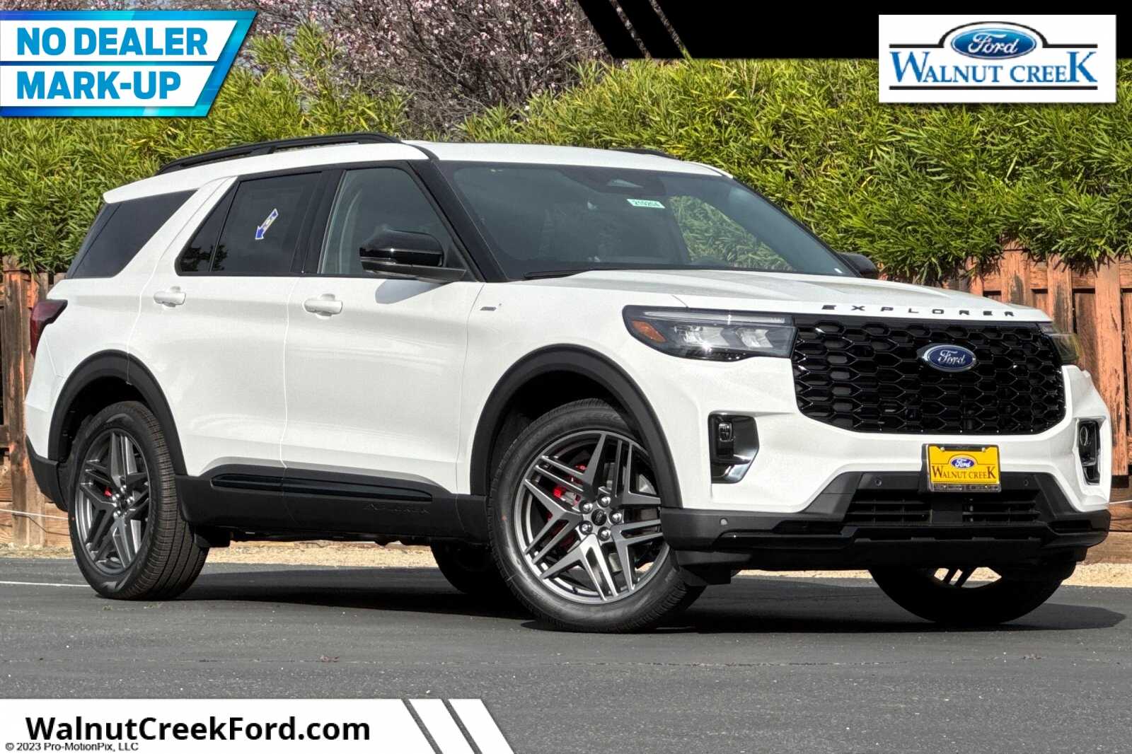 2026 Ford Explorer ST-LINE 4WD's photo