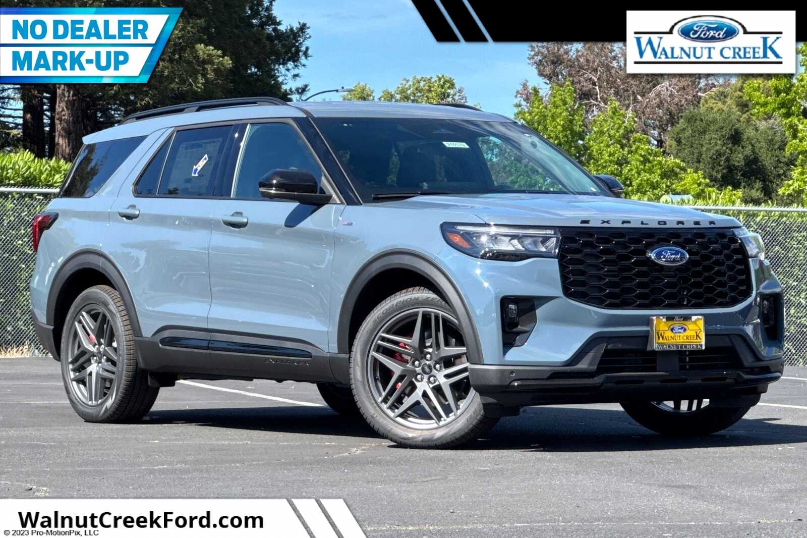 2026 Ford Explorer ST-LINE 4WD's photo