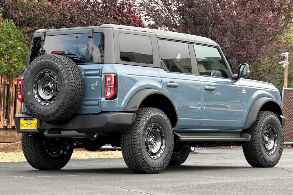 New 2025 Ford Bronco Outer Banks SUV