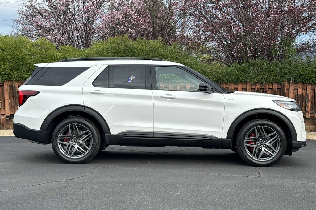 New 2026 Ford Explorer ST-Line SUV