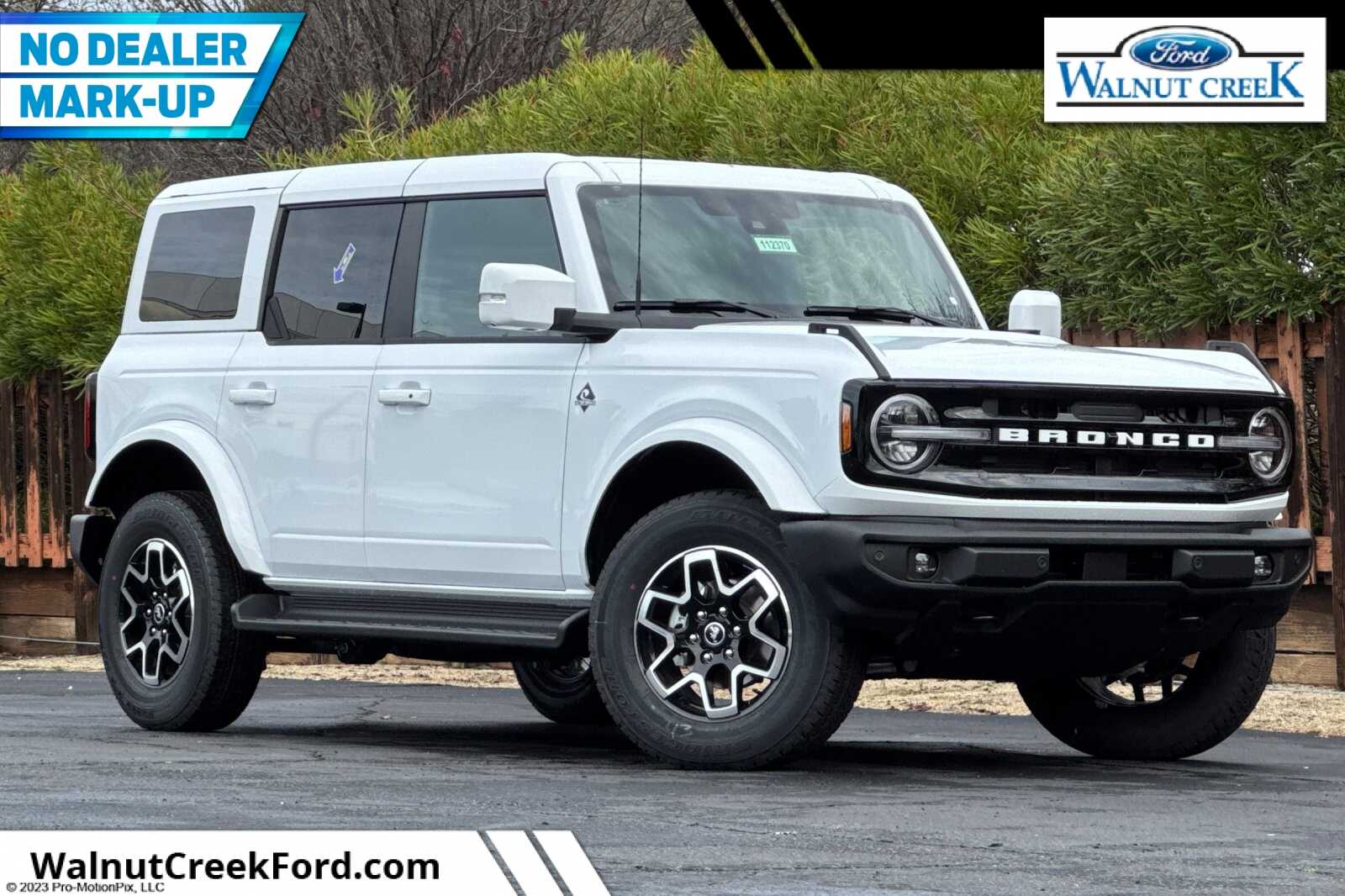 2025 Ford Bronco 4-Door Outer Banks's photo