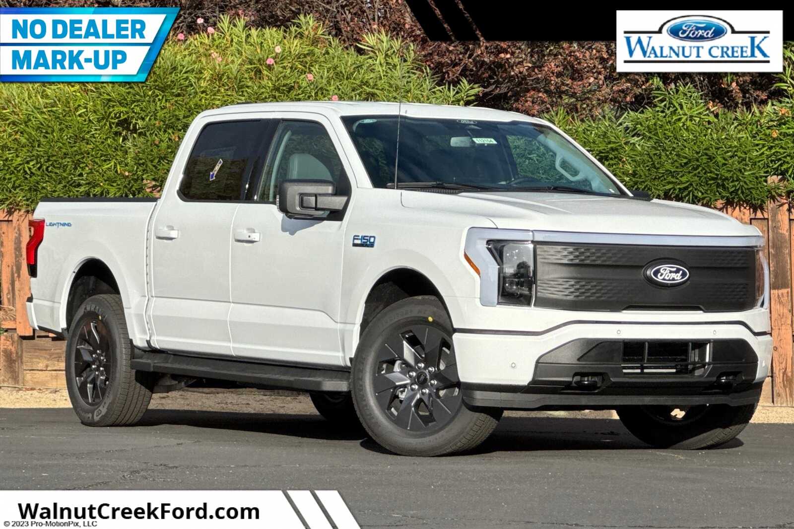 2025 Ford F-150 Lightning Flash's photo