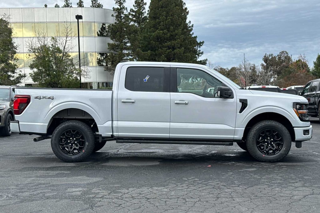 New 2025 Ford F-150 XLT TRUCK