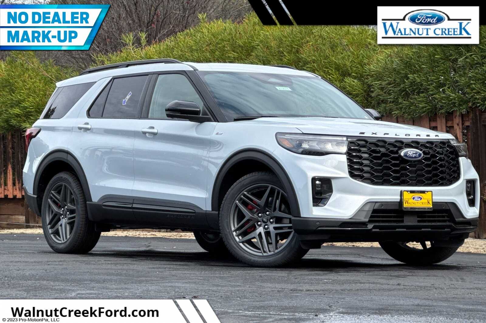 2026 Ford Explorer ST-LINE's photo