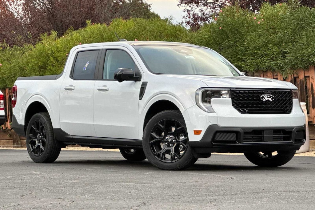 New 2025 Ford Maverick Lariat TRUCK