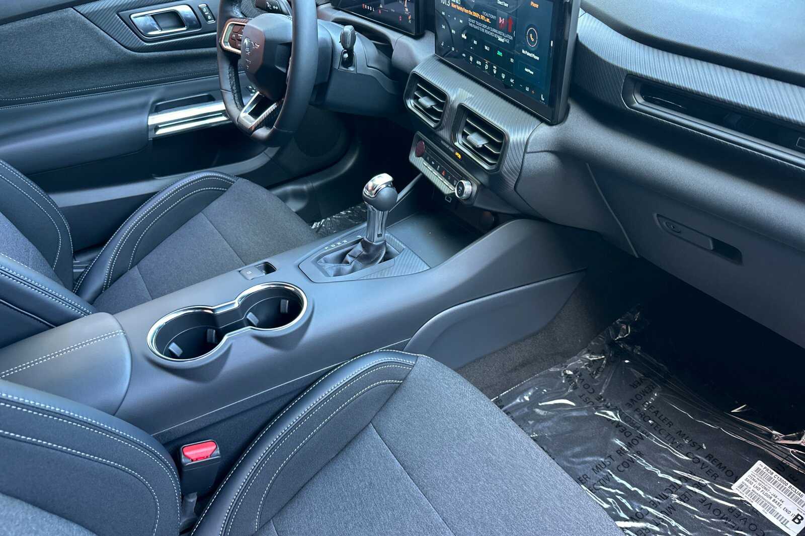 2025 Ford Mustang EcoBoost Fastback - Photo 12