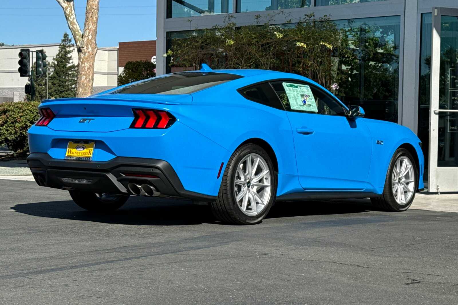 2025 Ford Mustang GT Premium photo 4