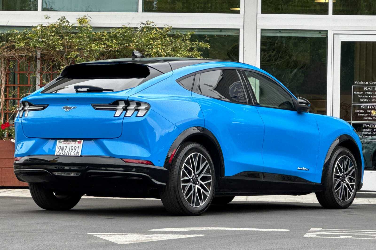 2024 Ford Mustang Mach 1 Premium photo 4