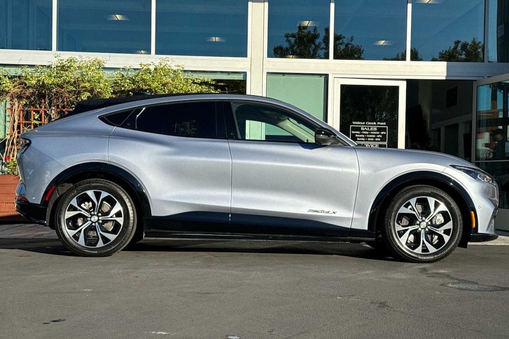 Certified 2022 Ford Mustang Mach E Premium SUV