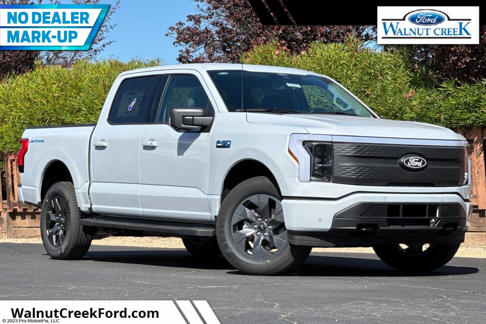 2025 Ford F-150 Lightning Flash's photo