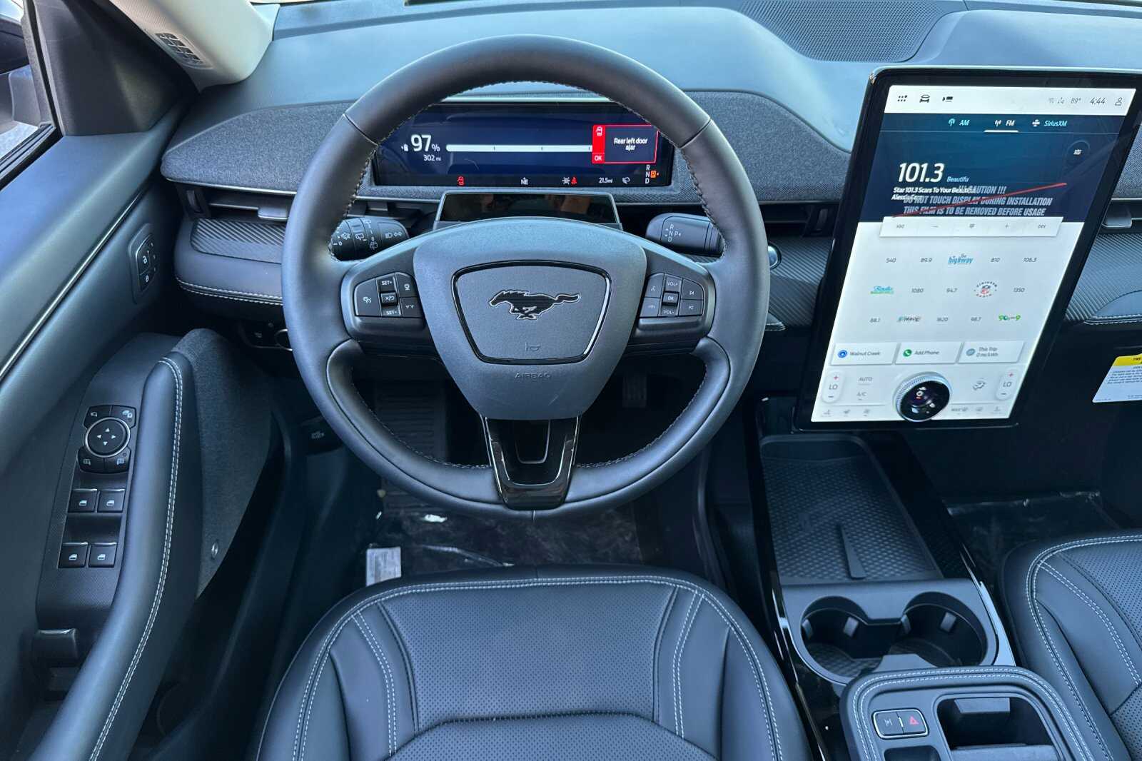 2025 Ford Mustang Mach-E Premium - Photo 11