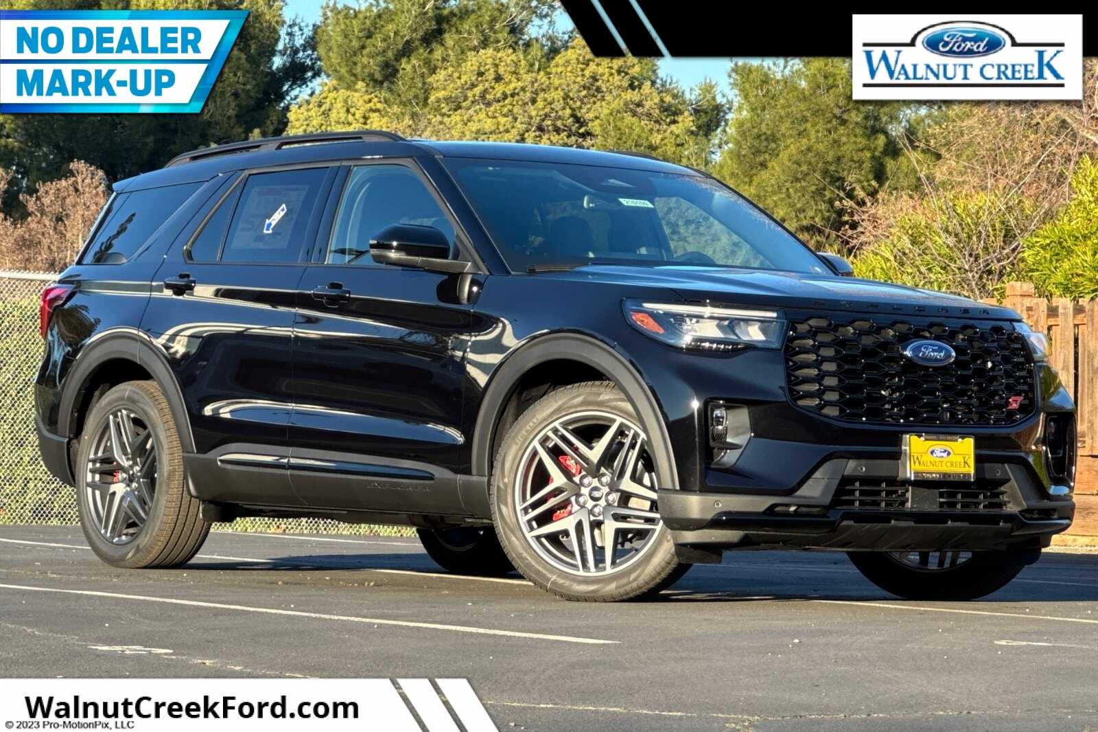 2026 Ford Explorer ST 4WD's photo
