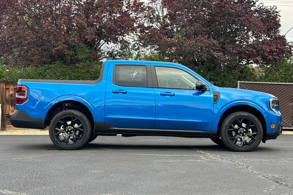 New 2025 Ford Maverick Lariat TRUCK