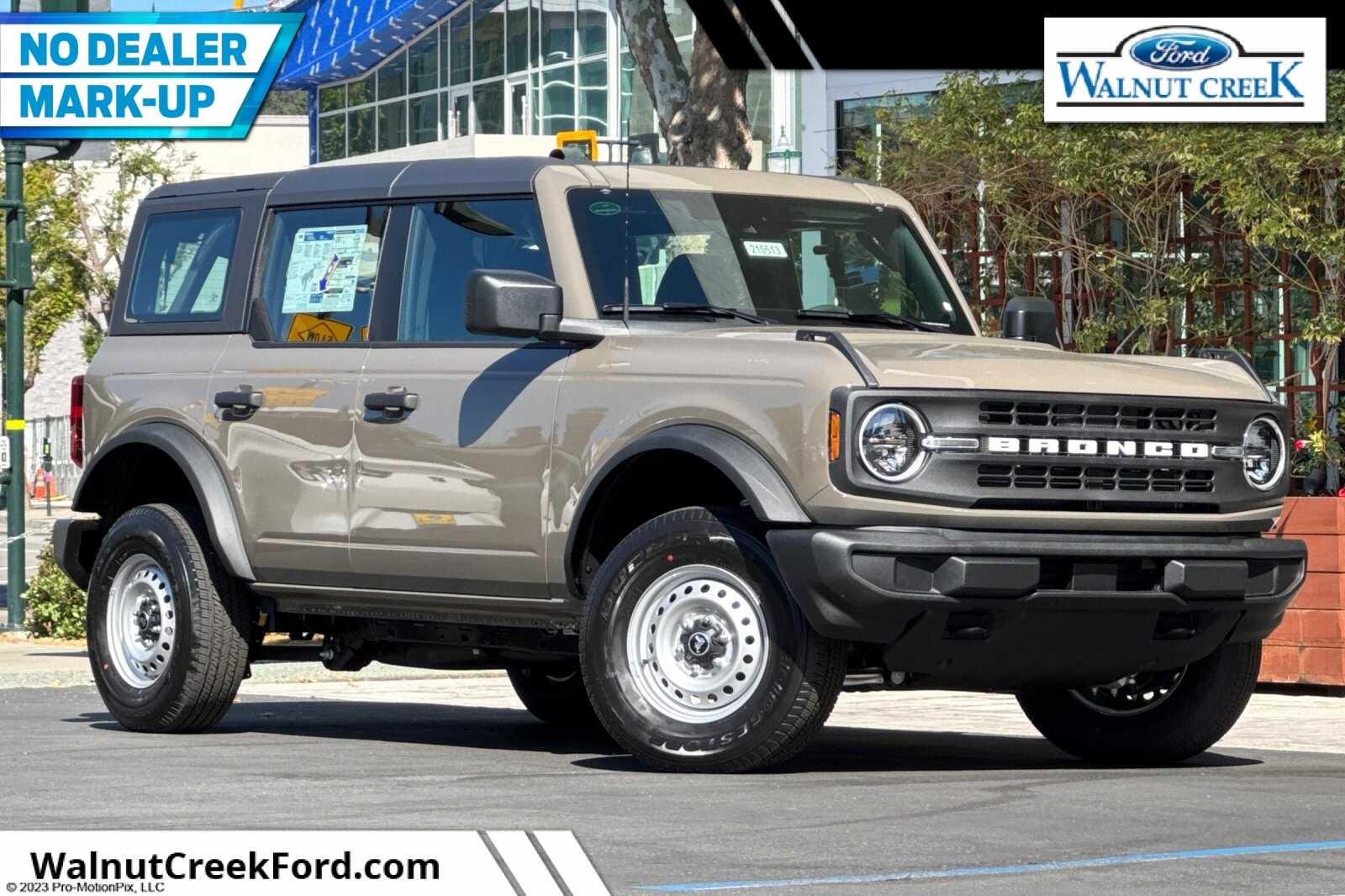 2026 Ford Bronco Base 4x4's photo