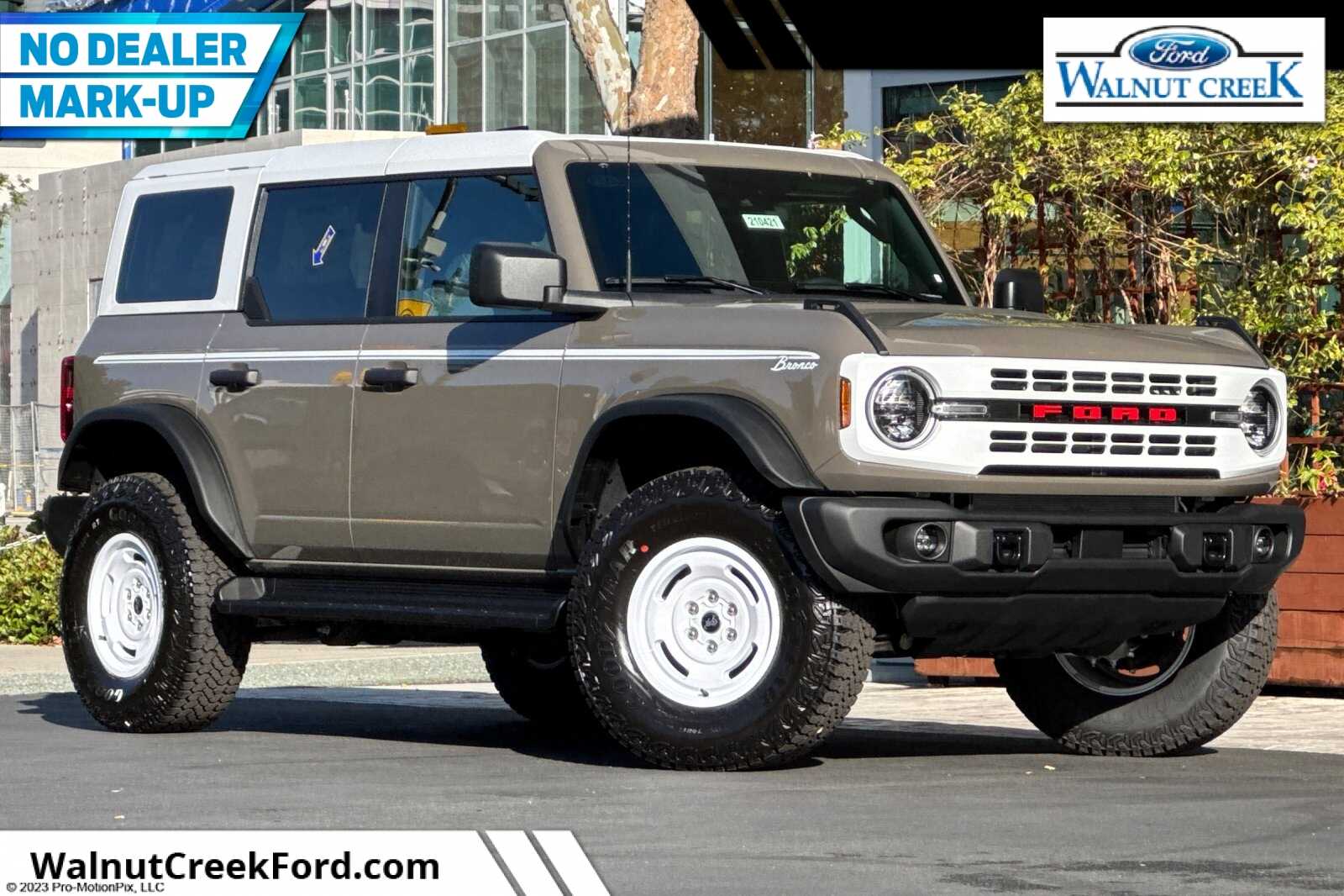 2026 Ford Bronco Heritage Edition 4x4's photo