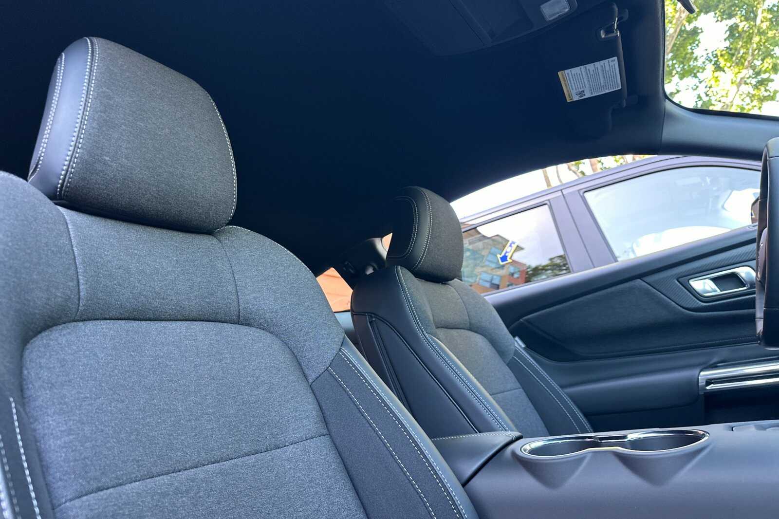 2025 Ford Mustang EcoBoost Fastback - Photo 13