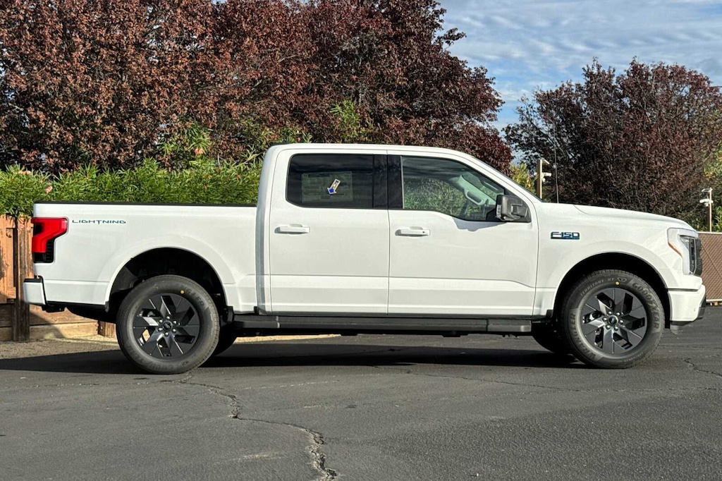 New 2025 Ford F-150 Lightning Flash TRUCK