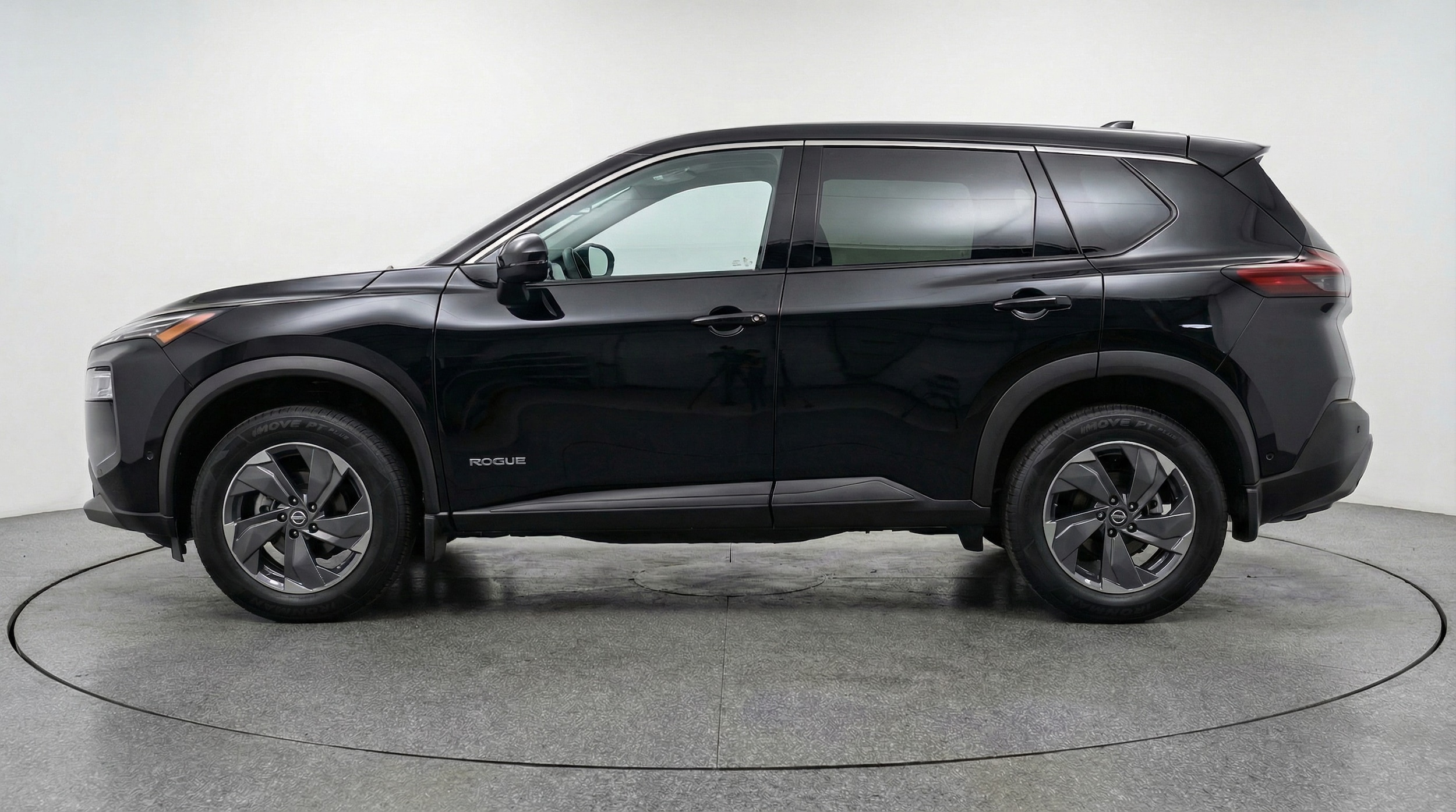 Thumbnail: 2025 Nissan Rogue - 4