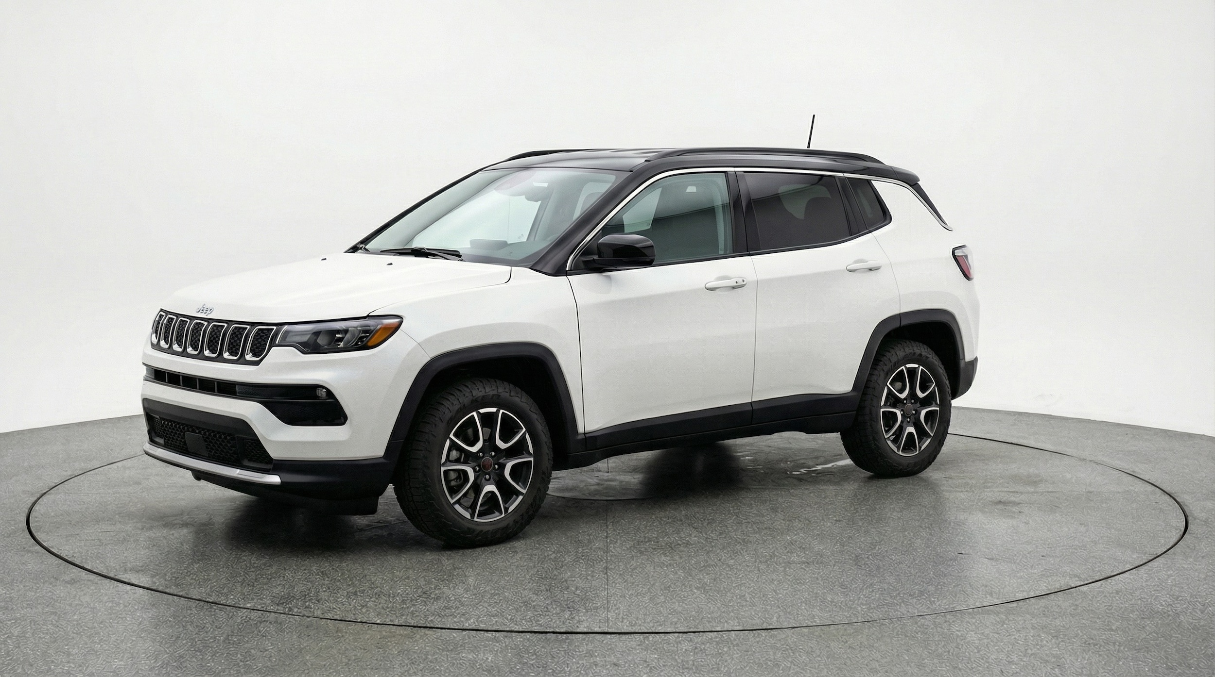 Thumbnail: 2025 Jeep Compass - 3