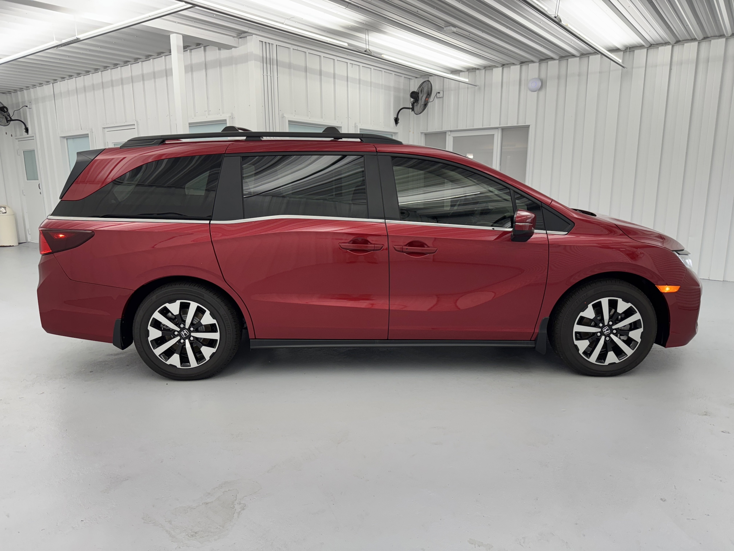 2026 Honda Odyssey EX-L - Photo 7